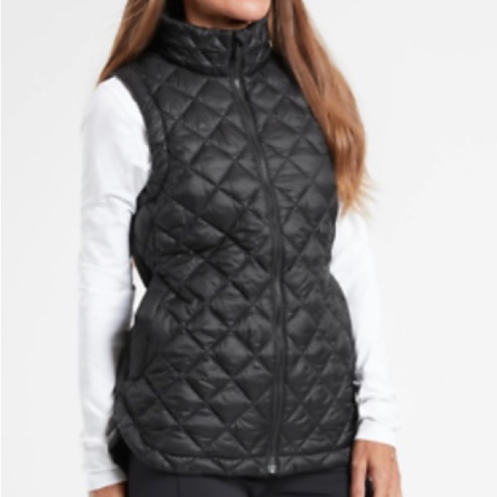 Athleta Whisper Quilted Vest